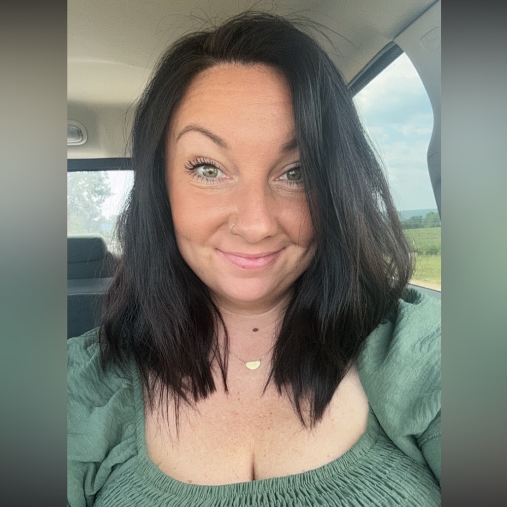 Meet your Posher, Candice